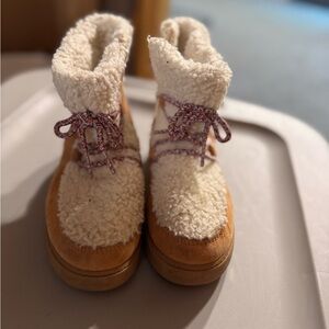Target Kids Sherpa Lace-Up Boots in Cream and Tan with Pink Laces